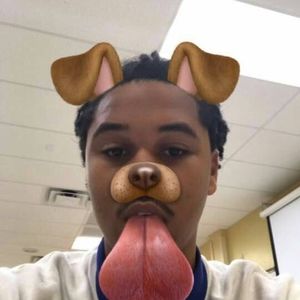 Meet your Posher, Derrick